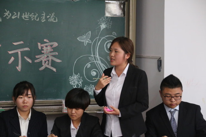 yl23455永利官网第三届“纵横杯”新生辩论赛开幕式暨演示赛成功举行